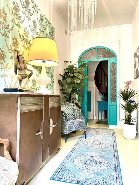 La Maison B - L'Auberge Autonome Au Charme Vintage Бержерак Экстерьер фото
